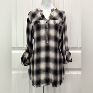 Hester & Orchard Plaid Button-Up Shirt Size M